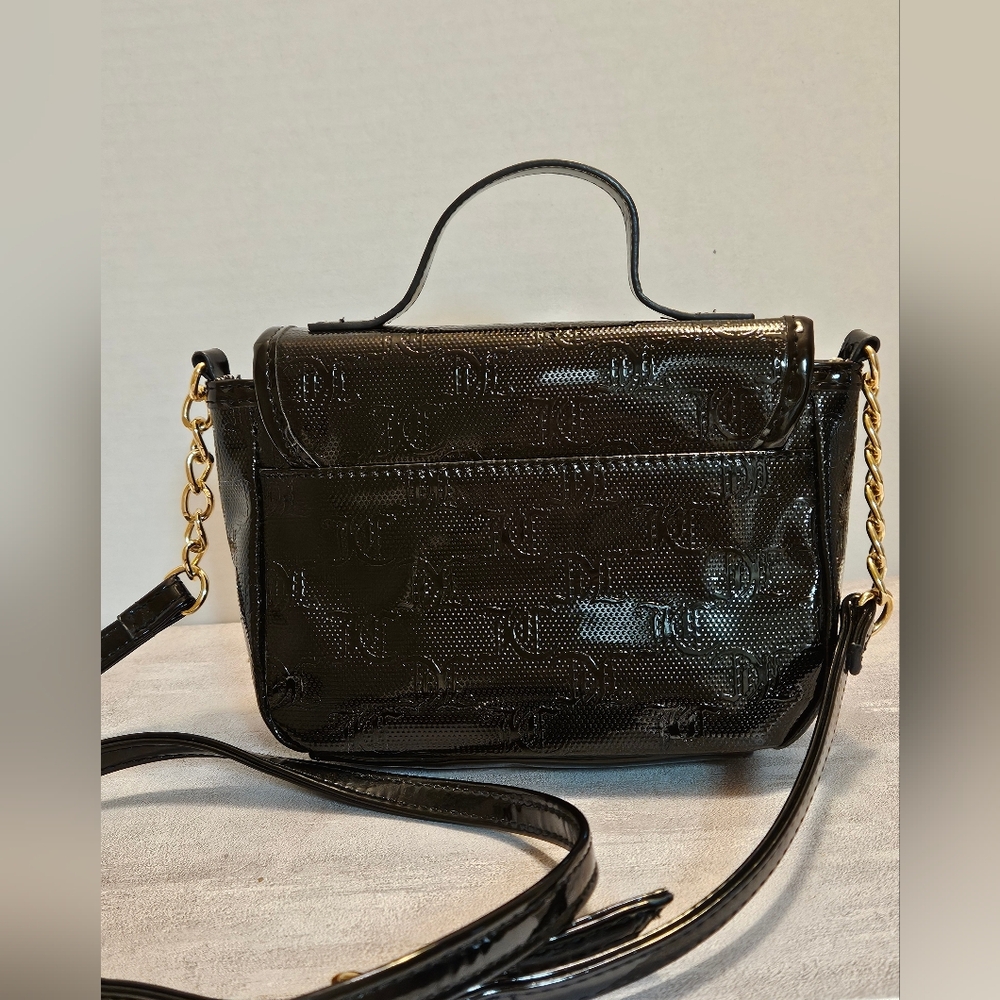 Juicy Couture Black Crossbody Bag with Gold Chain - Picture 6 of 16